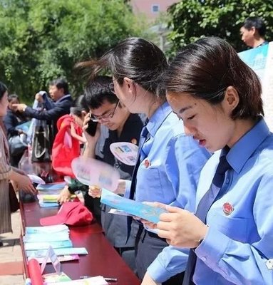 盱眙開展法治宣傳月 百場法治文藝進社區(qū)，環(huán)保咨詢服務(wù)暖人心